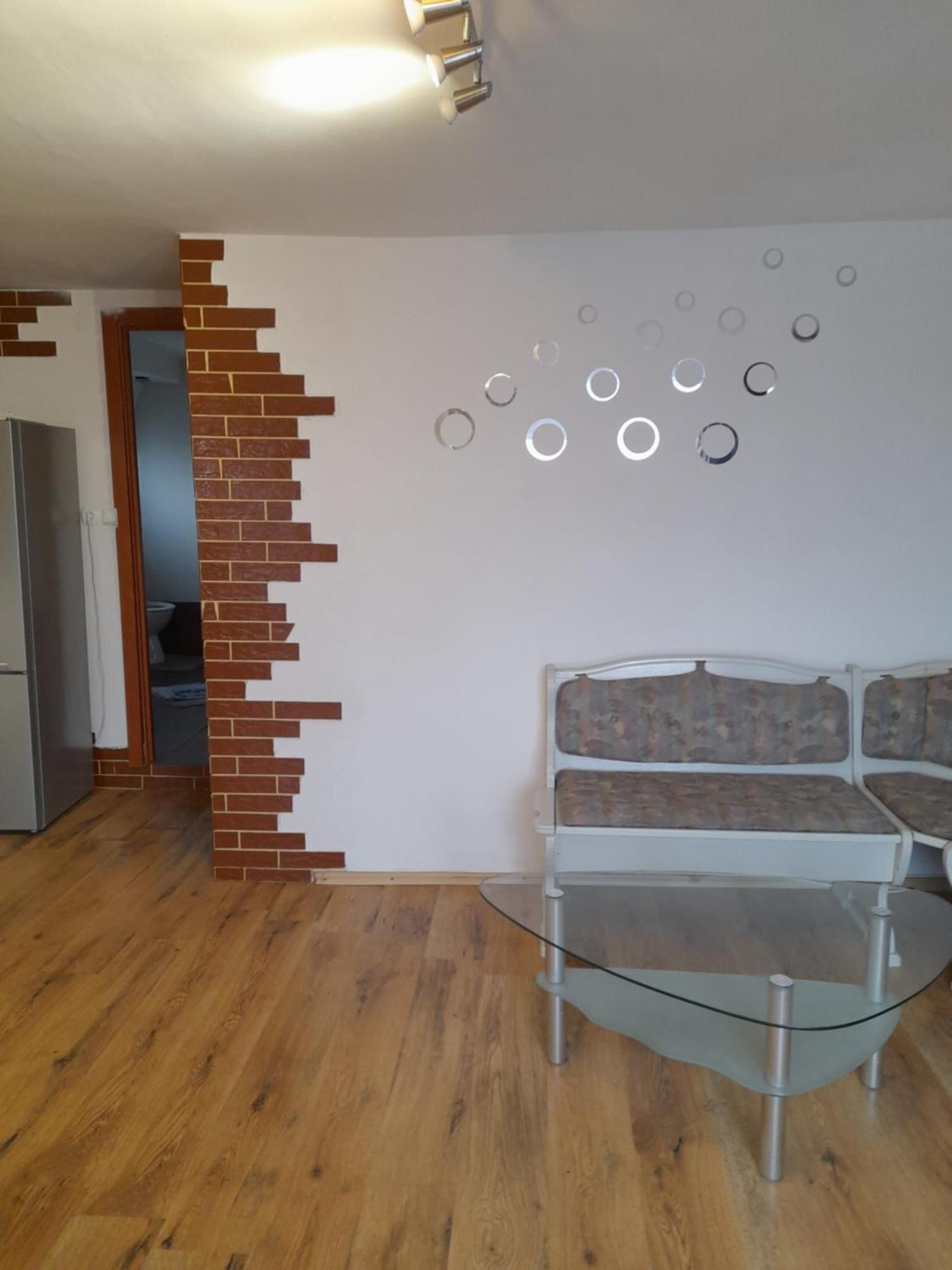 Apartament Garsoniera Sic Zona Terapia Zona Linistita La Casa Cu Parcare Kluż-Napoka Zewnętrze zdjęcie